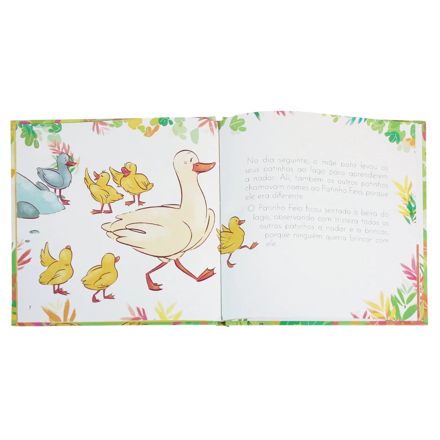 The Ugly Duckling fairy tale book pages in Portuguese