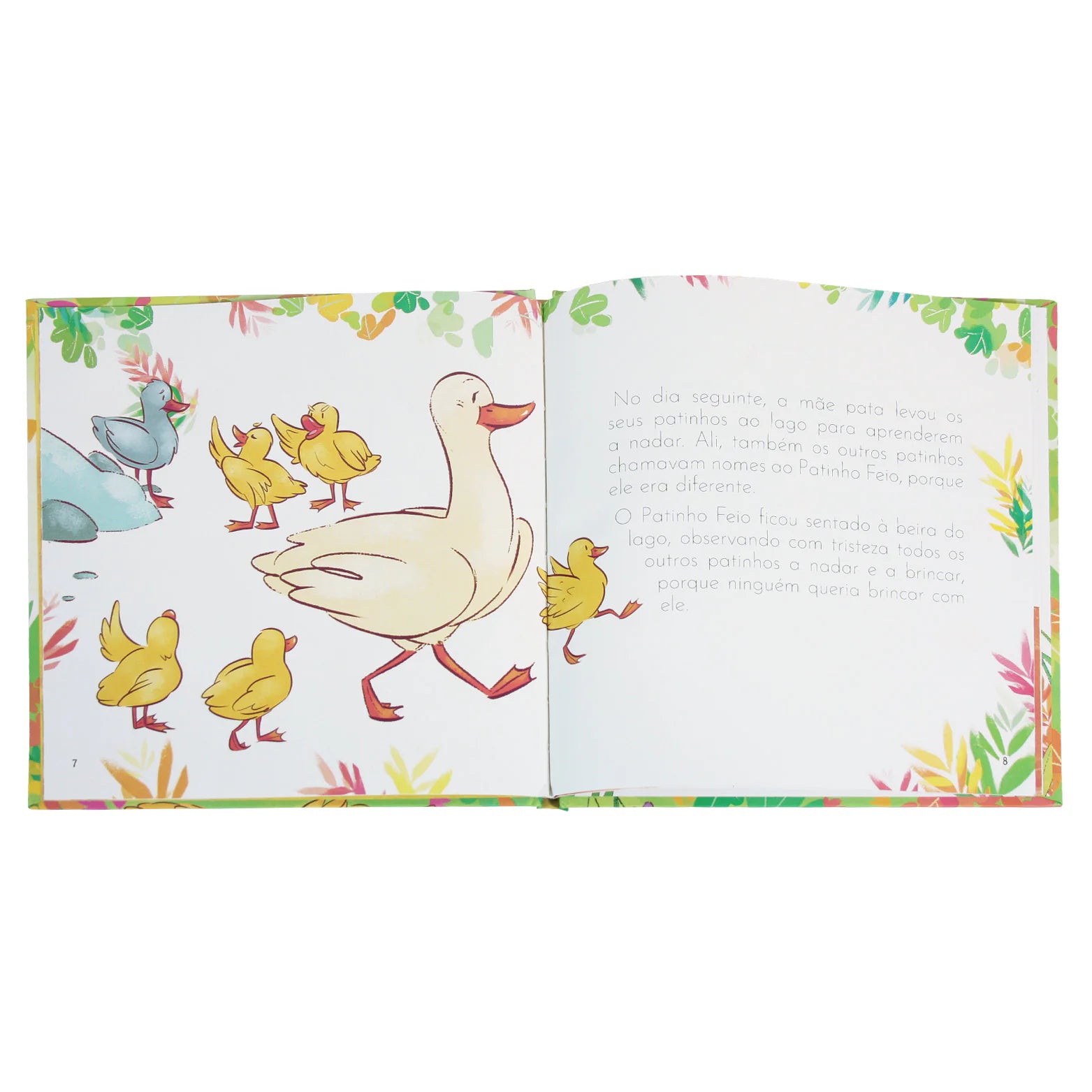 The Ugly Duckling fairy tale book pages in Portuguese